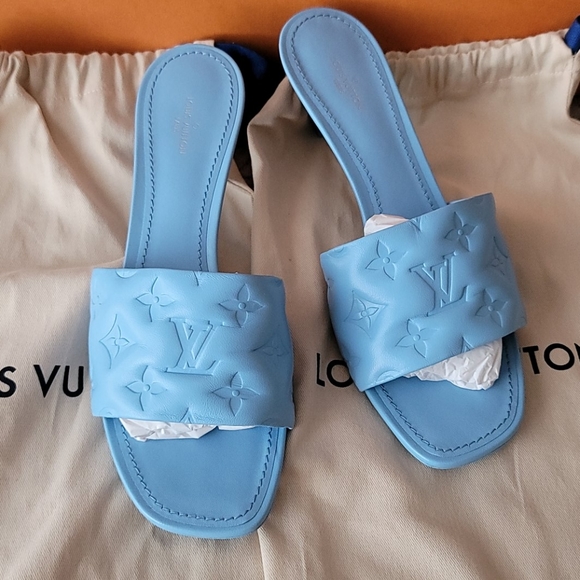 Louis Vuitton Blue Revival 2in Heel Monogram Leather Mule Sandal - Picture 3 of 14